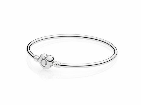 PANDORA 596268-19 Moments Armreif mit Herzverschluss Silber 19 cm