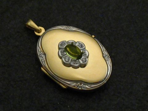 Peridot hellgrün - Medaillon Cabochon Gold 585 bicolor