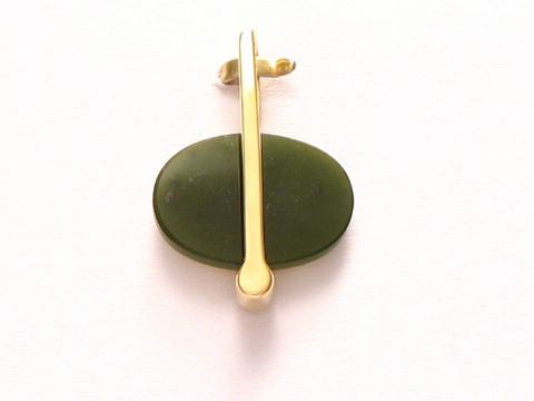 Ovaler grüne Jade - Anhänger mit Gold Auflage (Doublé)