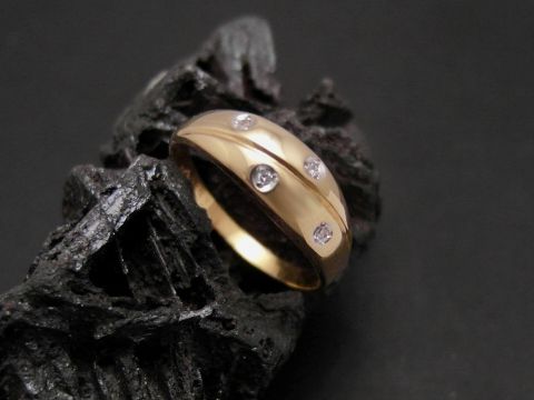 Gold Ring - wundervoll - Gold 333 - Diamant - Gr. 50