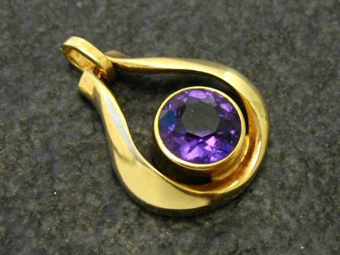 Designer Goldanhänger 585 - Amethyst - 18 mm