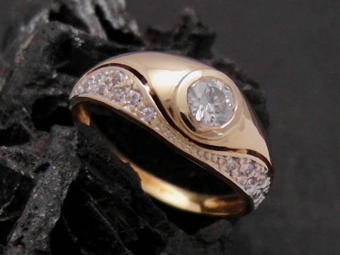 Gold Ring - entzückend - Gold 750 bicolor - Zirkonia - Goldring - Gr. 55