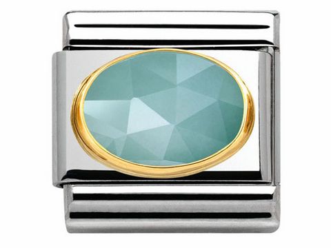 Facettierter Jade-Edelstein in Hellblau mit ovaler Form, umgeben von einer goldenen 750er Fassung, montiert auf einem Edelstahl-Grundstück, Hersteller Nomination.