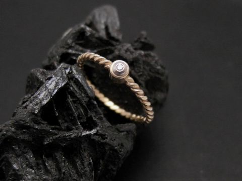 Gold Ring - fein - Gold 585 - Diamant - Gr. 53