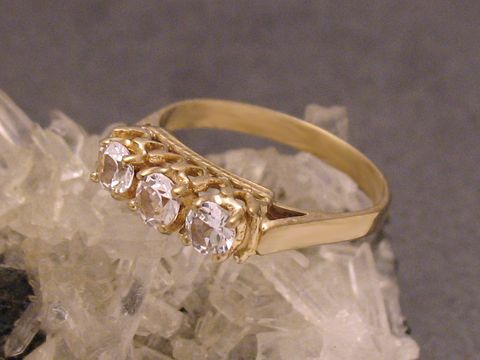 Goldring - elegant - Gold 333 - Zirkonia - Gr. 53,5