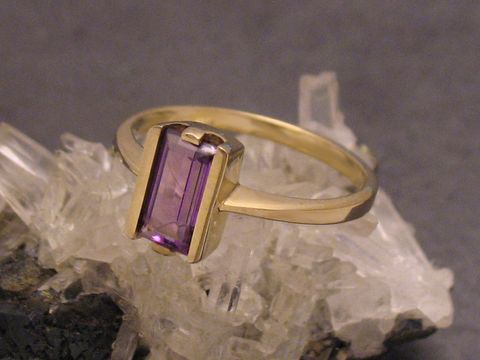 Goldring - puristisch - Gold 333 - Amethyst - Gr. 55