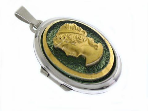 Dame grün - Medaillon mit Cabochon - Weißgold 585