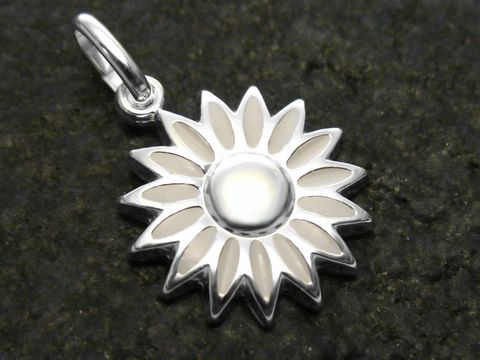 Weiße Blume - emaillierter Sterling Silber Anhänger