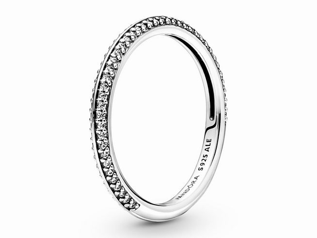 Pandora ME Ring 199679C01-64 aus Sterling Silber mit klaren Zirkonia im Pavé-Stil, Größe 64, elegantes und funkelndes Design, perfekt für jeden Anlass.