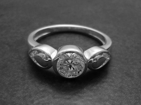 Elegance - Sterling Silber Ring - poliert - Zirkonia