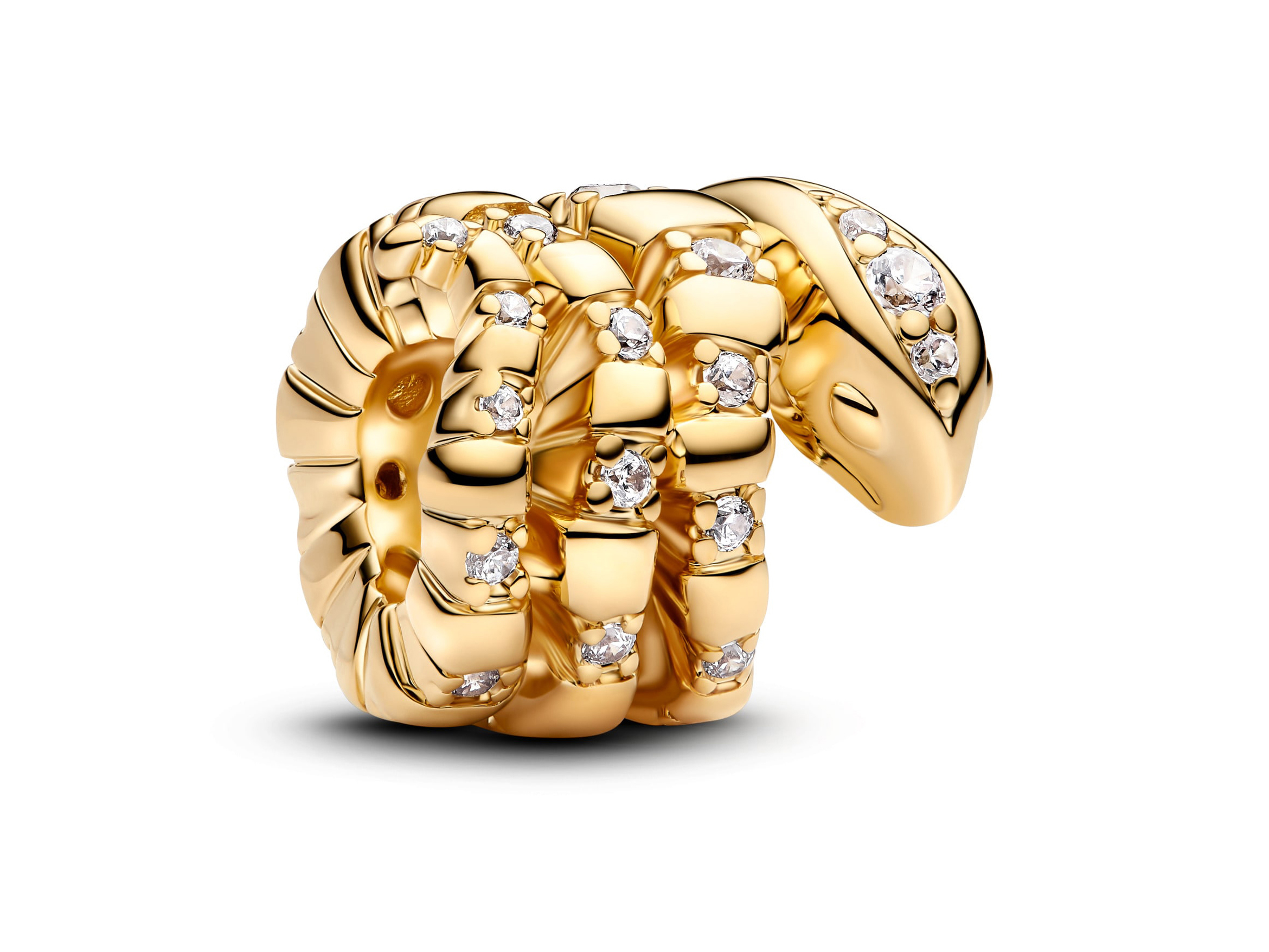 Charm von Pandora in Gelbgold Vergoldung, gestaltet als Schlange, verziert mit funkelnden Zirkonia-Steinen, elegantes und trendiges Accessoire für stilbewusste Frauen.