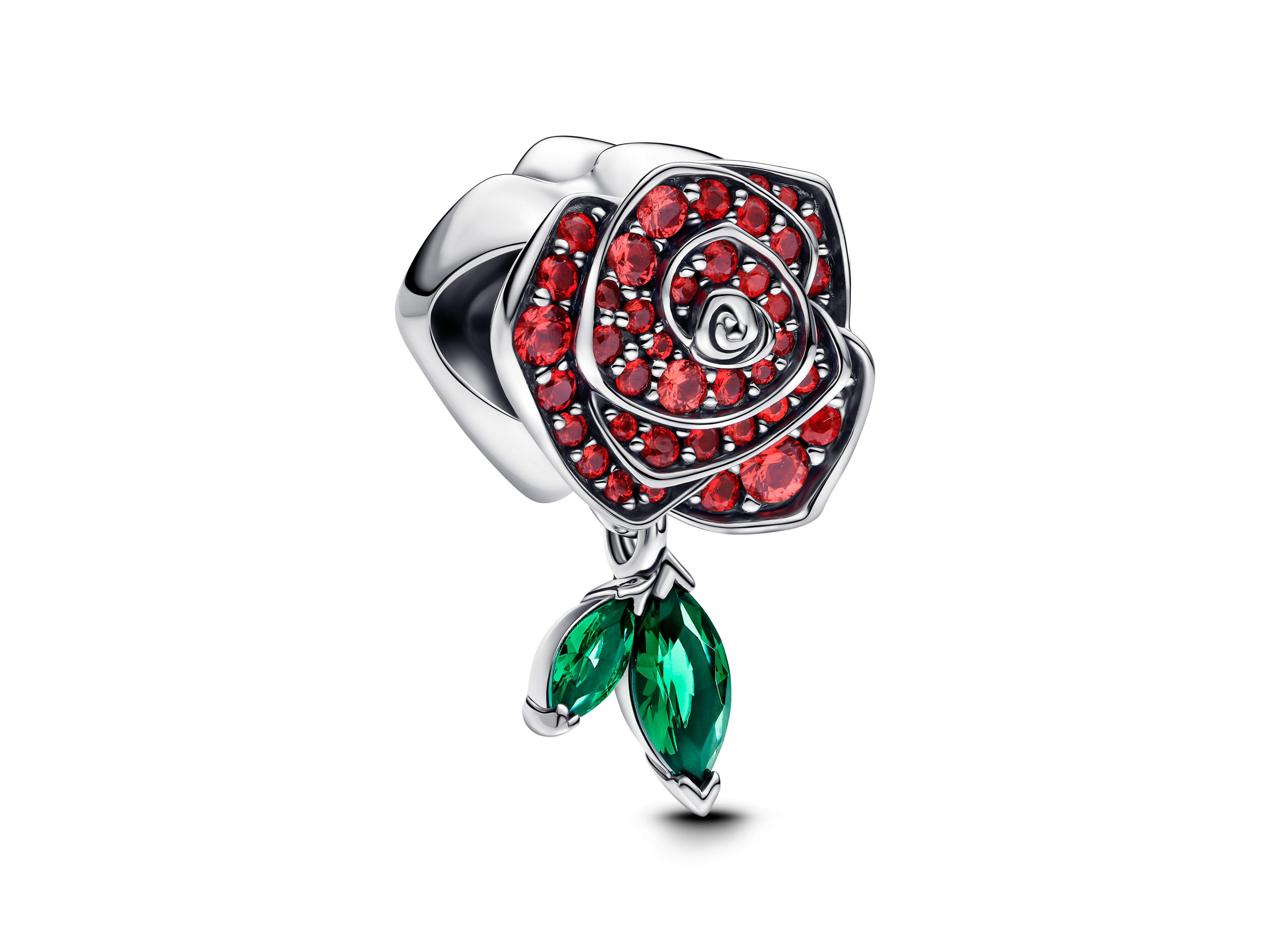 Roter Rosen-Anhänger von Pandora aus Silber, besetzt mit roten und grünen Kristallen, elegant gestaltet mit spiralförmigen Details und grünen Blättern.