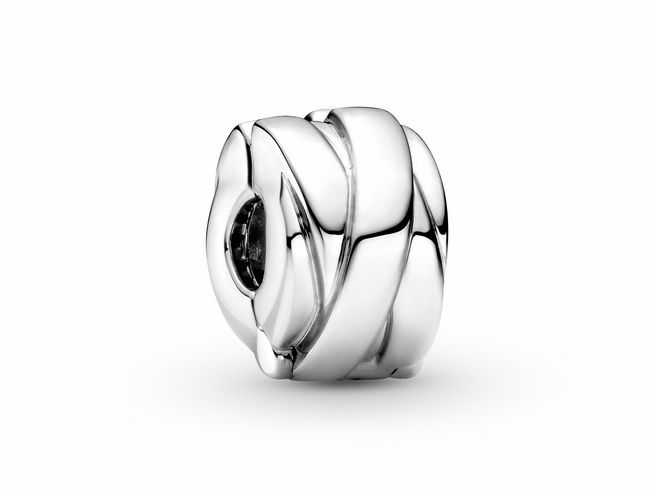 Pandora Silber Clip aus feinem 925er Silber mit eleganten gewundenen Details für charm Armbänder, Design verbindet Stil und Funktionalität, ideal zur Ergänzung Ihrer Schmuckkollektion.