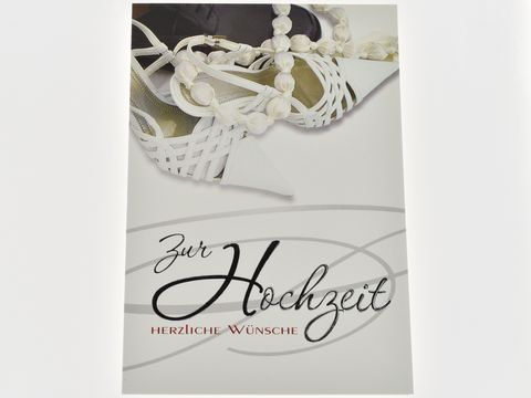 Hochzeitskarte - Schuhe von Braut und Bräutigam