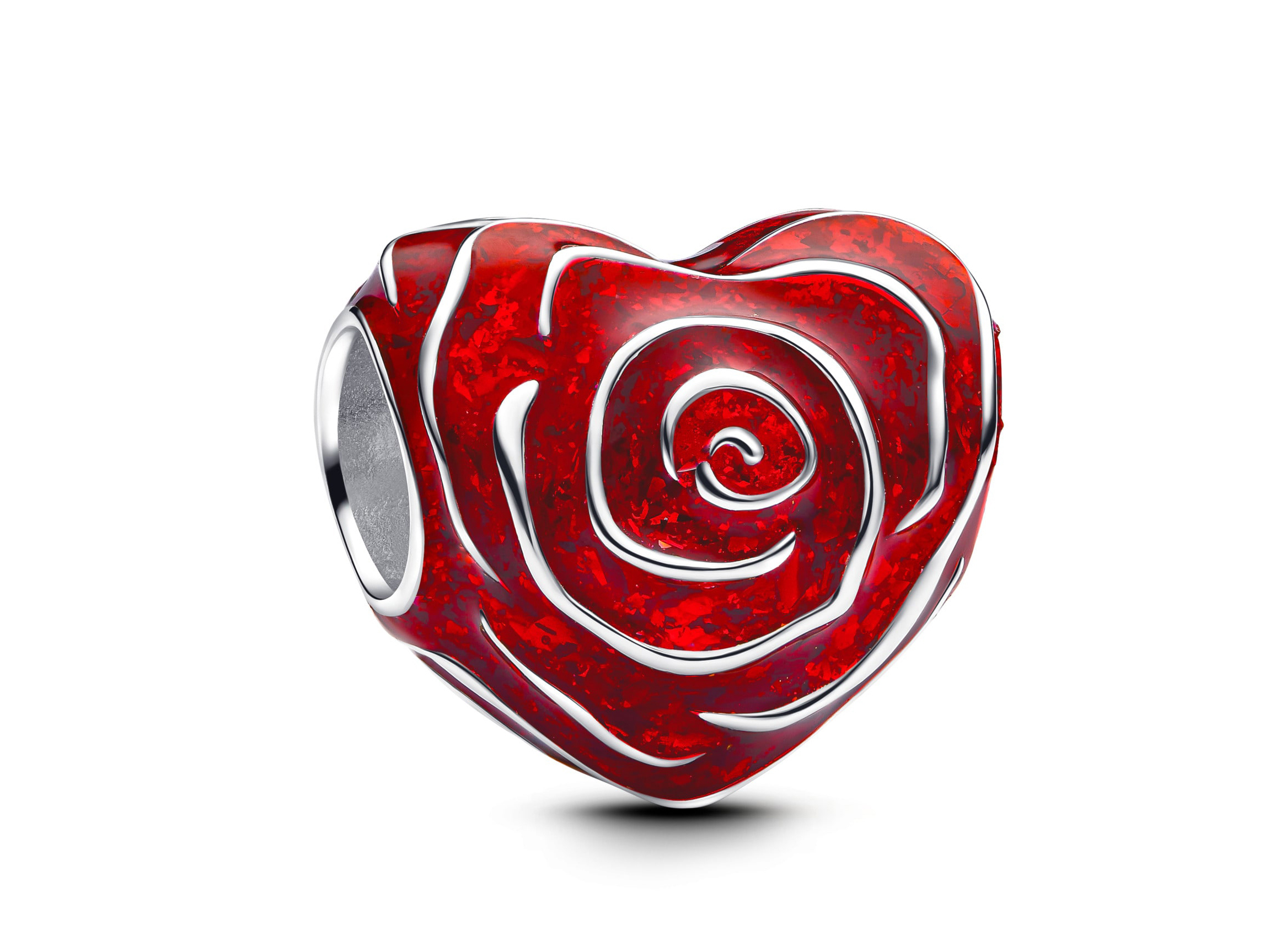 Ein Herz aus Silber mit roter Emaille und einem Rosendesign, glänzend und detailreich, ideal für Schmuckliebhaber und perfekt als charm für Armbänder oder Halsketten.