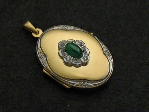 Malachit grün - Medaillon Cabochon Gold 333 bicolor