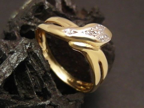 Goldring Schlange - Gold 333 bicolor - Diamant - Gr. 56