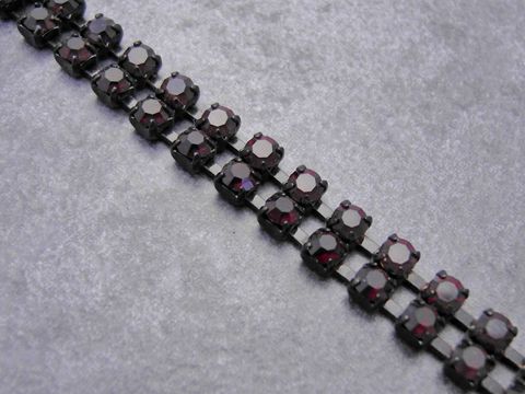 Strass Armband - modern - granatrot - Strassschmuck - 18 cm