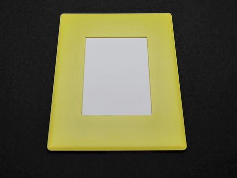Bilderrahmen magnetisch 7 x 5,5 cm - gelb - für 4 x 3 cm Bilder - Gravur möglich