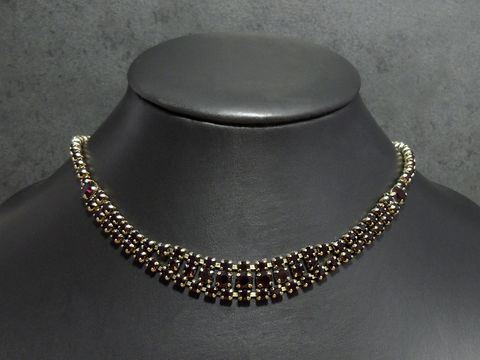 Strass Kette - aufregend - GRANATROT - 40-43 cm - goldfarben