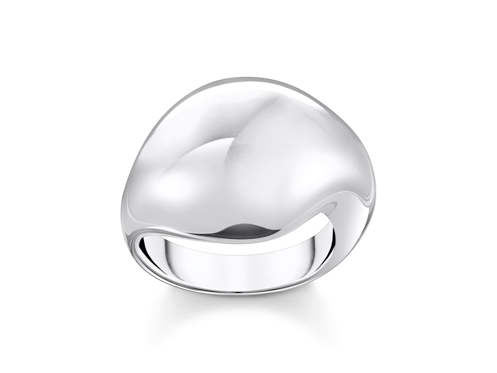 Der Thomas Sabo Bold Elegance Ring in Silber ist in der Größe 52 zu sehen. Der Ring hat eine geschwungene, glänzende Oberfläche und ein elegantes Design, ideal für stilvolle Akzente.