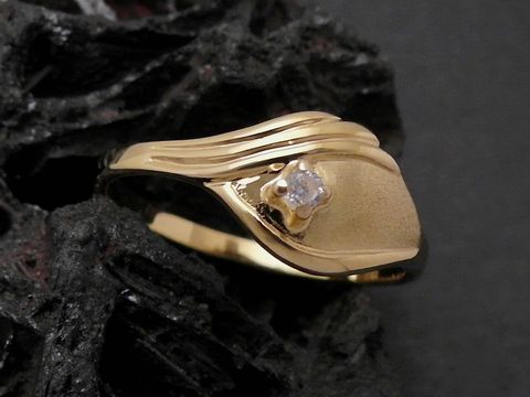 Gold Ring - reizend - Gold 333 - Zirkonia - Goldring - Gr. 54